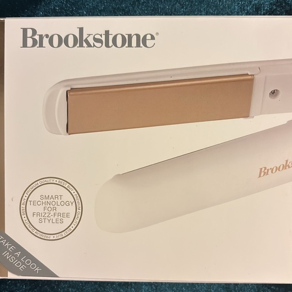 Brookstone Ceramic Flat Iron Powershine Technology Technology NEW in Box - Picture 2 of 16